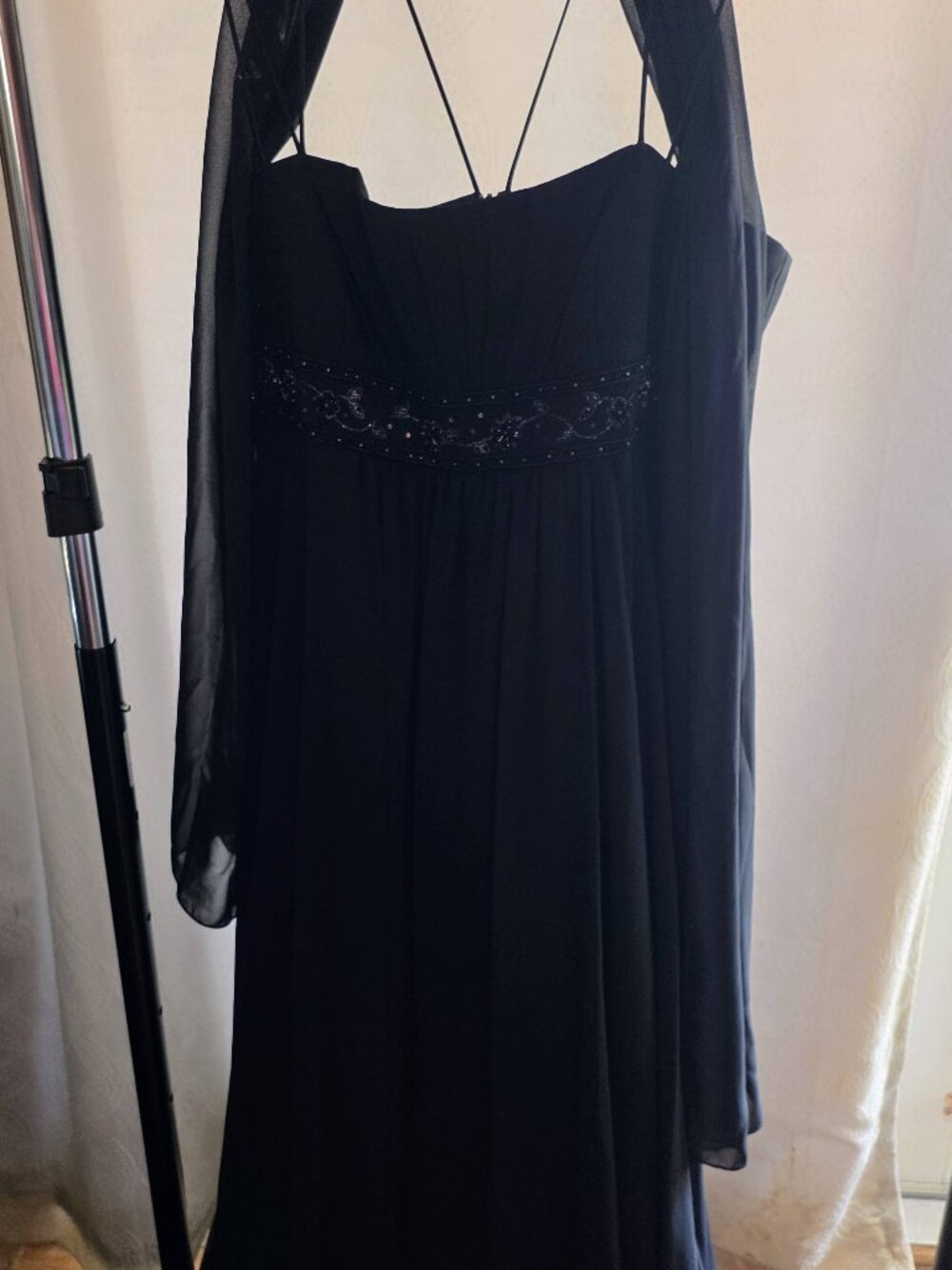 David's Bridal Black Formal Gown with Chiffon Shoulder wrap Size 14